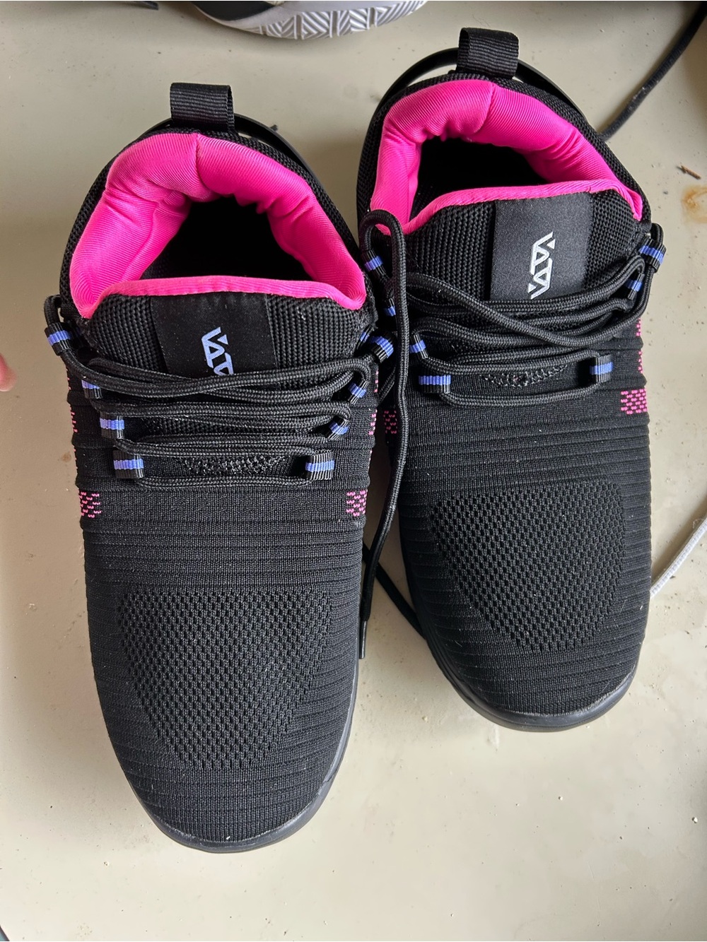 Women's Lightweight Knit Sneaker - Black with Pink
